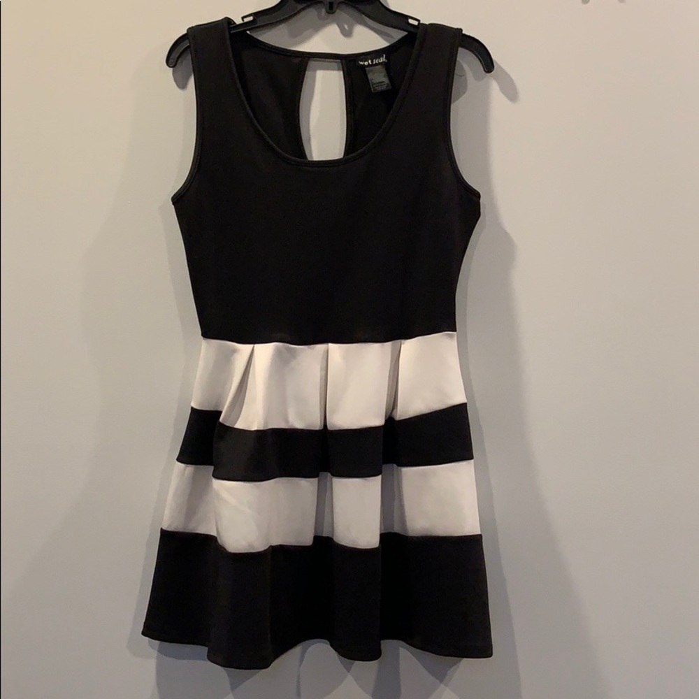 Black and white skater dress